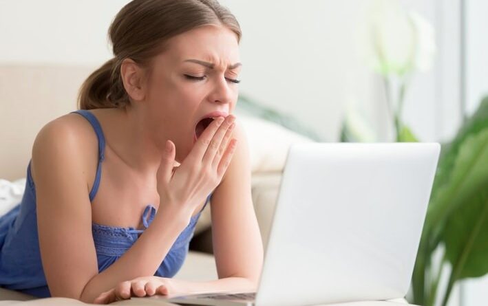 सिर्फ थकान ही नहीं, 170 से ज्यादा बीमारियों की जड़ बन सकती है नींद की अनियमितता