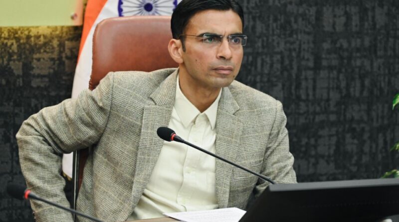 बच्चों से उनका बचपन, शिक्षा छीनने वालों को बख्शा नहीं जाएगा- डीएम