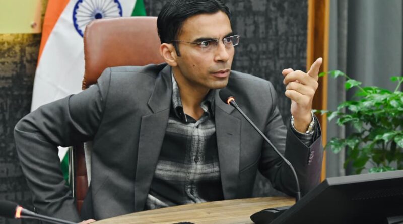 जिलाधिकारी सविन बंसल का सख्त एक्शन: देहरादून के सभी स्कूल–कॉलेजों में अनिवार्य ड्रग टेस्टिंग के आदेश