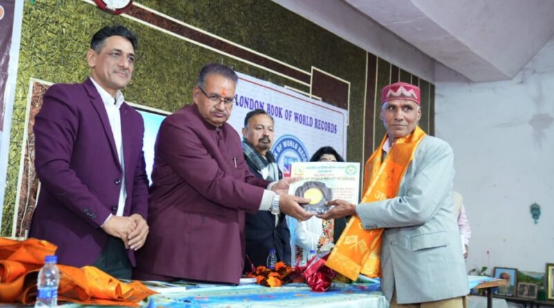 कैबिनेट मंत्री गणेश जोशी ने अखिल भारतीय कवि सम्मेलन एवं साहित्यकार सम्मान समारोह में किया प्रतिभाग