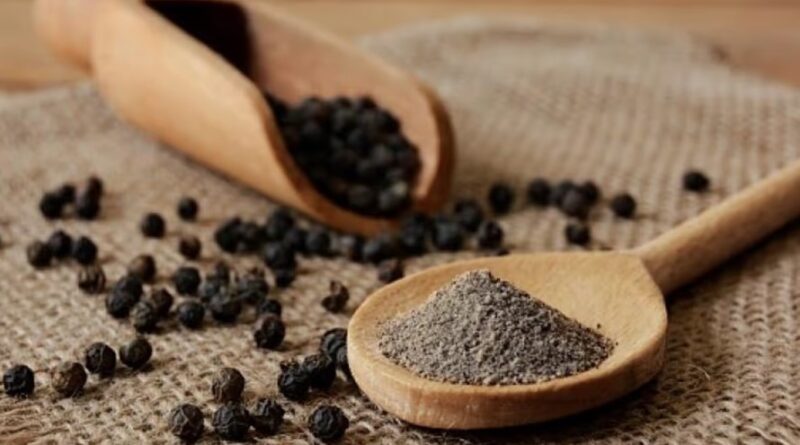 सिर्फ स्वाद नहीं, दवा भी है काली मिर्च, पाचन से इम्युनिटी तक असरदार