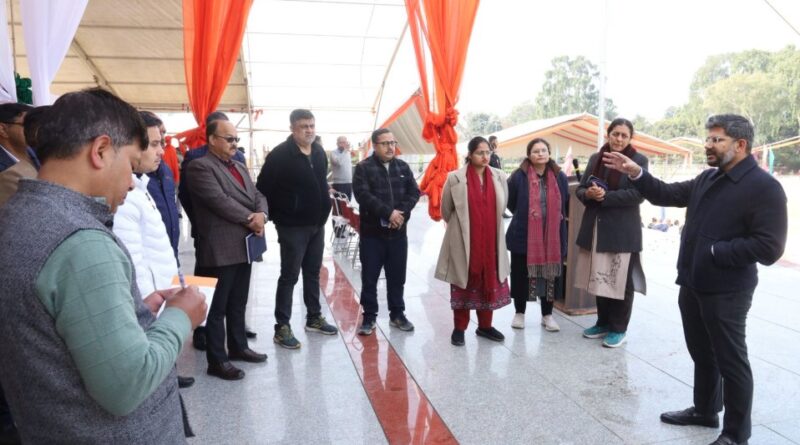 देहरादून में 77वें गणतंत्र दिवस समारोह की तैयारियां अंतिम चरण में, सीडीओ ने लिया व्यवस्थाओं का जायजा