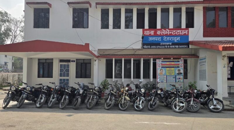 यातायात नियमो का उल्लंघन कर अराजकता फैलाने वालो को दून पुलिस ने पढ़ाया कानून का पाठ