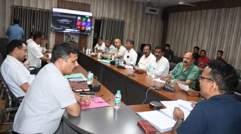 एसआईआर की तैयारियों को लेकर जिला निर्वाचन अधिकारी /डीएम नैनीताल ने ली बैठक