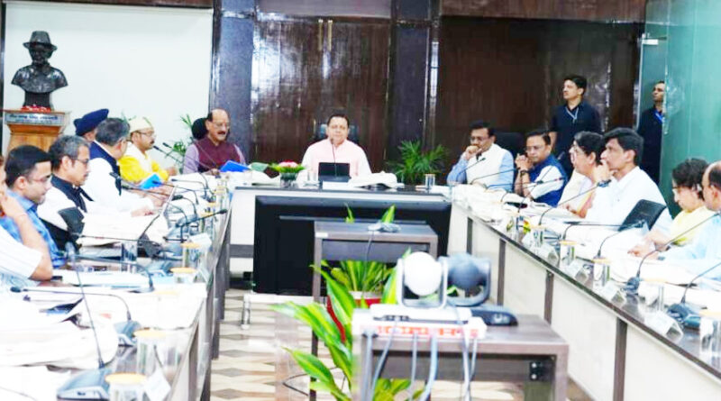सीएम पुष्कर धामी के निर्देश,वन्य जीव आधारित पयर्टन से बढ़ाई जाए स्थानीय लोगों की आर्थिकी