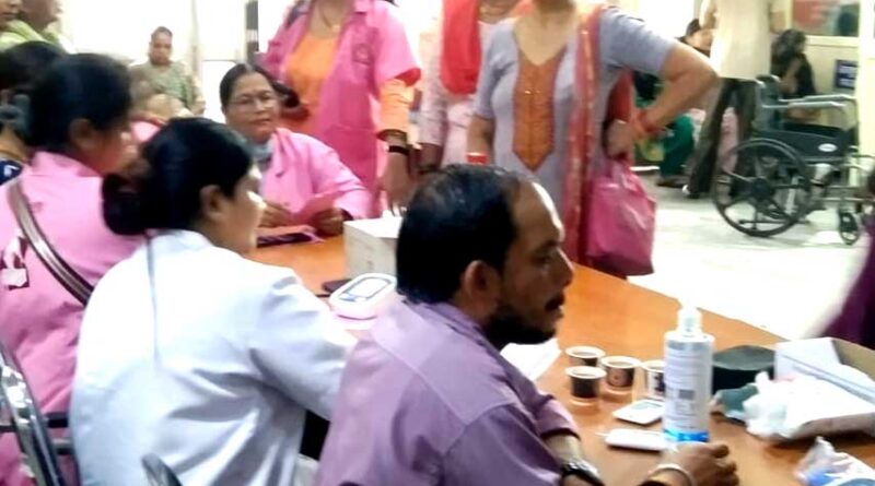 ऋषिकेश में स्वास्थ्य शिविर में तीसरे दिन 795 मरीजों ने उठाया लाभ