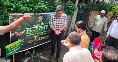 हरेला पर्व पर हरियाली का संकल्प: जिलाधिकारी डॉ0 आशीष चौहान ने किया वृक्षारोपण