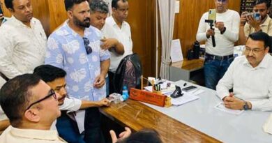 SIR पर हो रही समस्याओं को लेकर विधायक सुमित हृदयेश ने सिटी मजिस्ट्रेट से की चर्चा