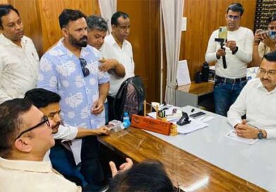 SIR पर हो रही समस्याओं को लेकर विधायक सुमित हृदयेश ने सिटी मजिस्ट्रेट से की चर्चा