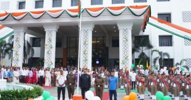 एसजीआरआर विश्वविद्यालय तिरंगे के रंग में रंगा