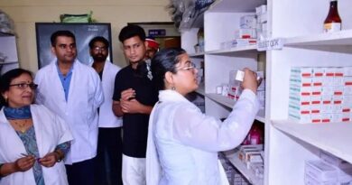 सीएचसी कांडा में व्यवस्थाओं का जायजा, डीएम ने दिए सख्त सुधार के निर्देश