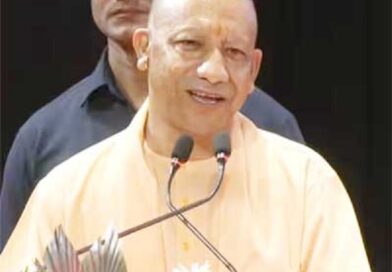 योगी सरकार का बेटियों को तोहफा, 50 हजार छात्राओं को देगी स्कूटी