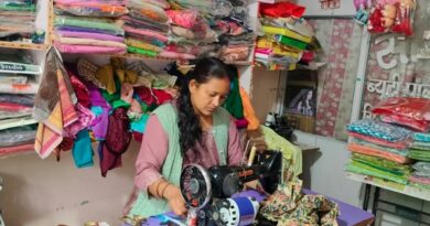 स्वरोजगार से आत्मनिर्भर बन रहीं पहाड़ की महिलाएं, खुद रोजगार से जुड़कर दूसरों को भी दे रहीं काम