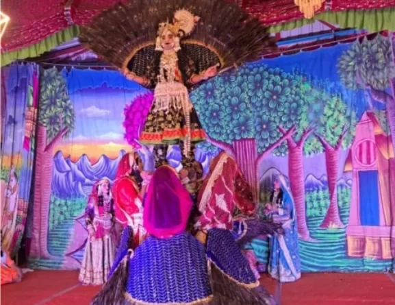 श्री गंगे बाबा मंदिर में आयोजित 15 दिवसीय रासलीला का भंडारे के साथ समापन