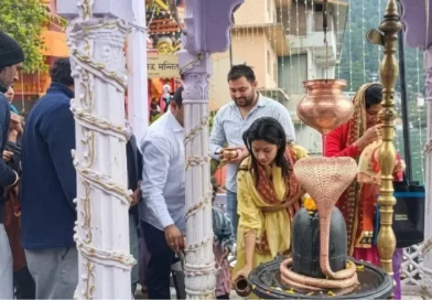 नैनीताल में फिल्म पीएन 36 की शूटिंग के लिए पहुंची अभिनेत्री जाह्नवी कपूर