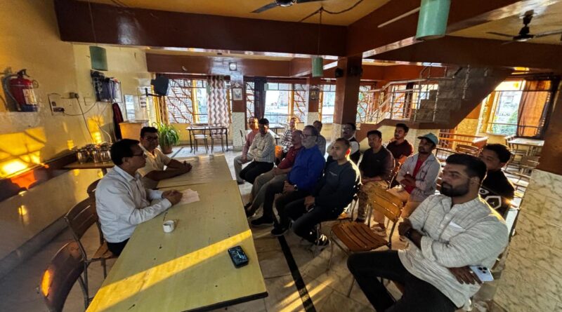 त्योहारी सीजन में खाद्य सुरक्षा को लेकर विभाग सतर्क, श्रीनगर में प्रतिष्ठानों का किया निरीक्षण